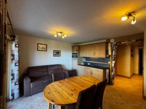 Appartement cosy 6 personnes avec garage, terrasse et wifi au cœur du village, proche pistes et commerces - FR-1-572-251